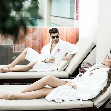 Graffit Gallery Design