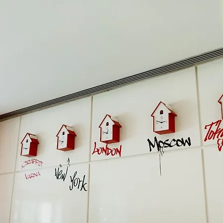 Graffit Gallery Design Отель Варна