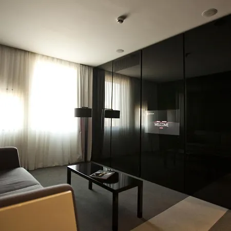 Отель Graffit Gallery Design