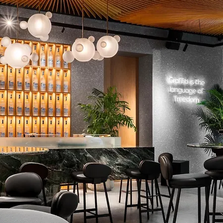 涂鸦画廊设计酒店 5*