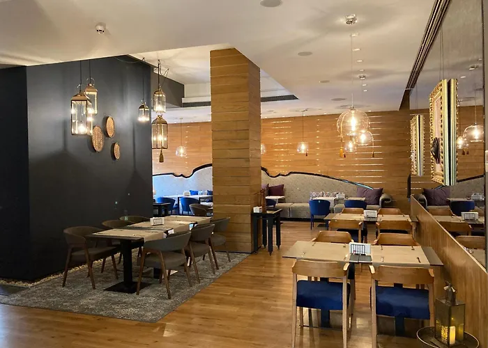 涂鸦画廊设计酒店