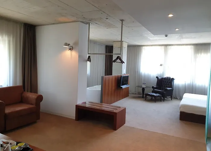 涂鸦画廊设计酒店 酒店 5*