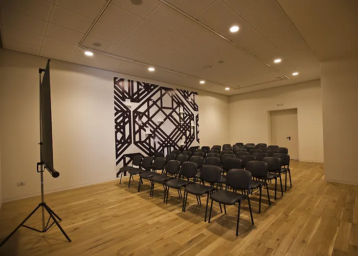 涂鸦画廊设计酒店