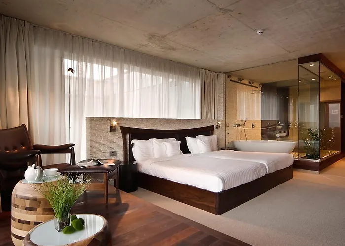 Hotel Graffit Gallery Design Varna