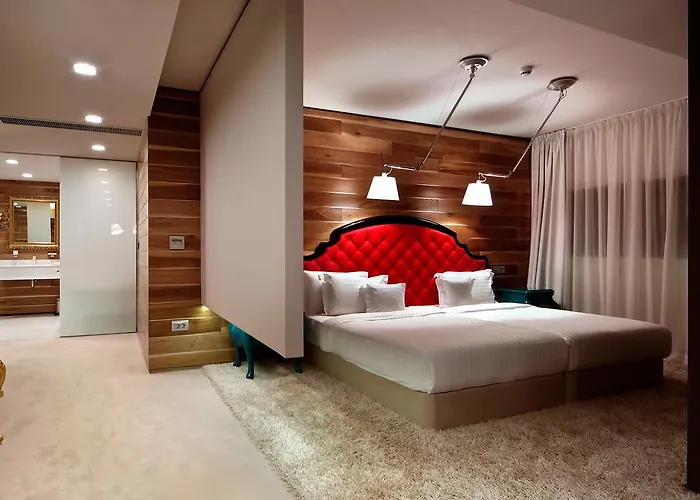 Hotel Graffit Gallery Design 5*