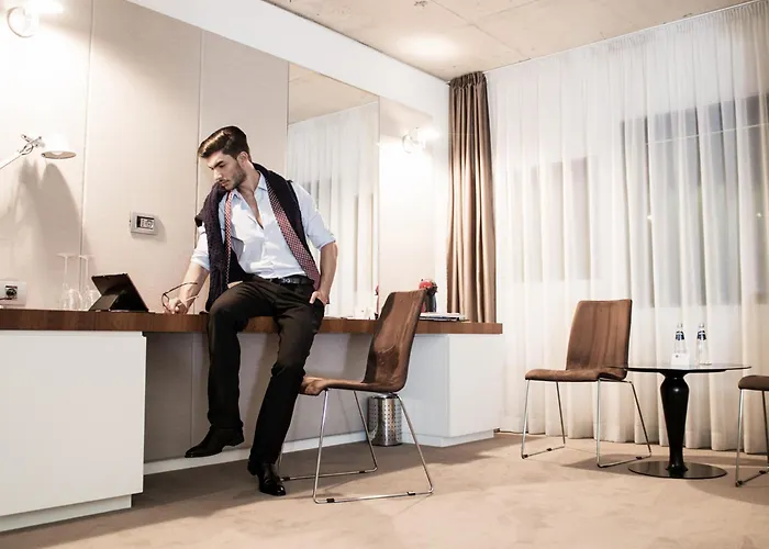 涂鸦画廊设计酒店 5*