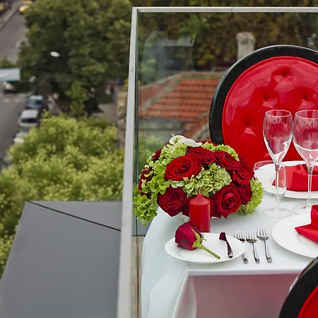 Hotel Graffit Gallery Design Warna