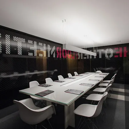 מלון Graffit Gallery Design