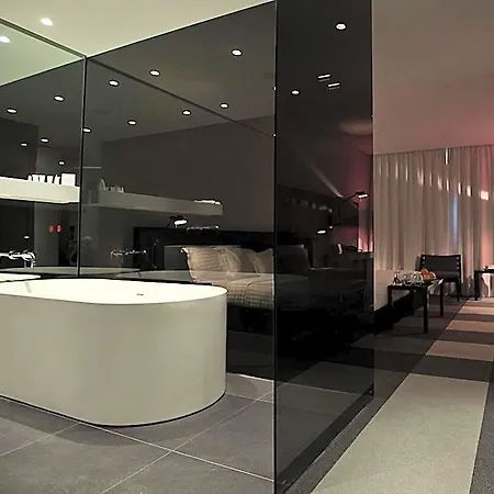 Hotel Graffit Gallery Design