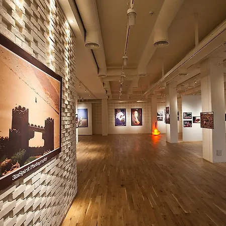 Graffit Gallery Design Hotel Warna