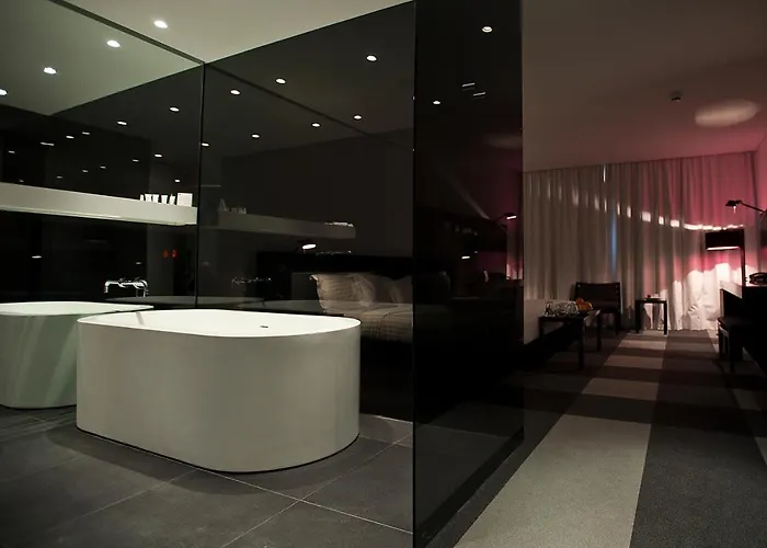 Graffit Gallery Design 5* וארנה