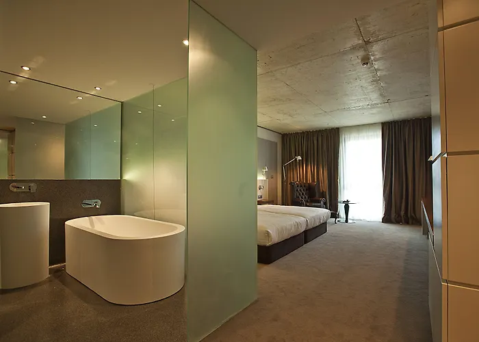 מלון Graffit Gallery Design